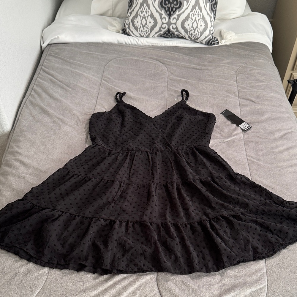 Trixxi NWT Black Swiss Dot Tiered Mini party Dress Jrs Sz L